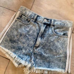 2/20 Forever 21 Acid Wash High Rise Jean Shorts